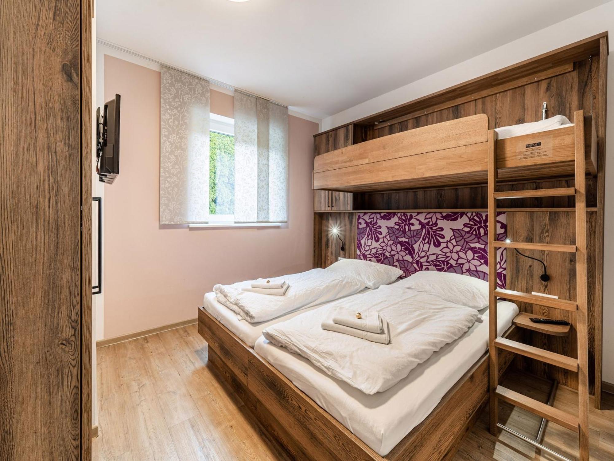 Large Apartment In Sankt Georgen With Balcony Furstau Bagian luar foto