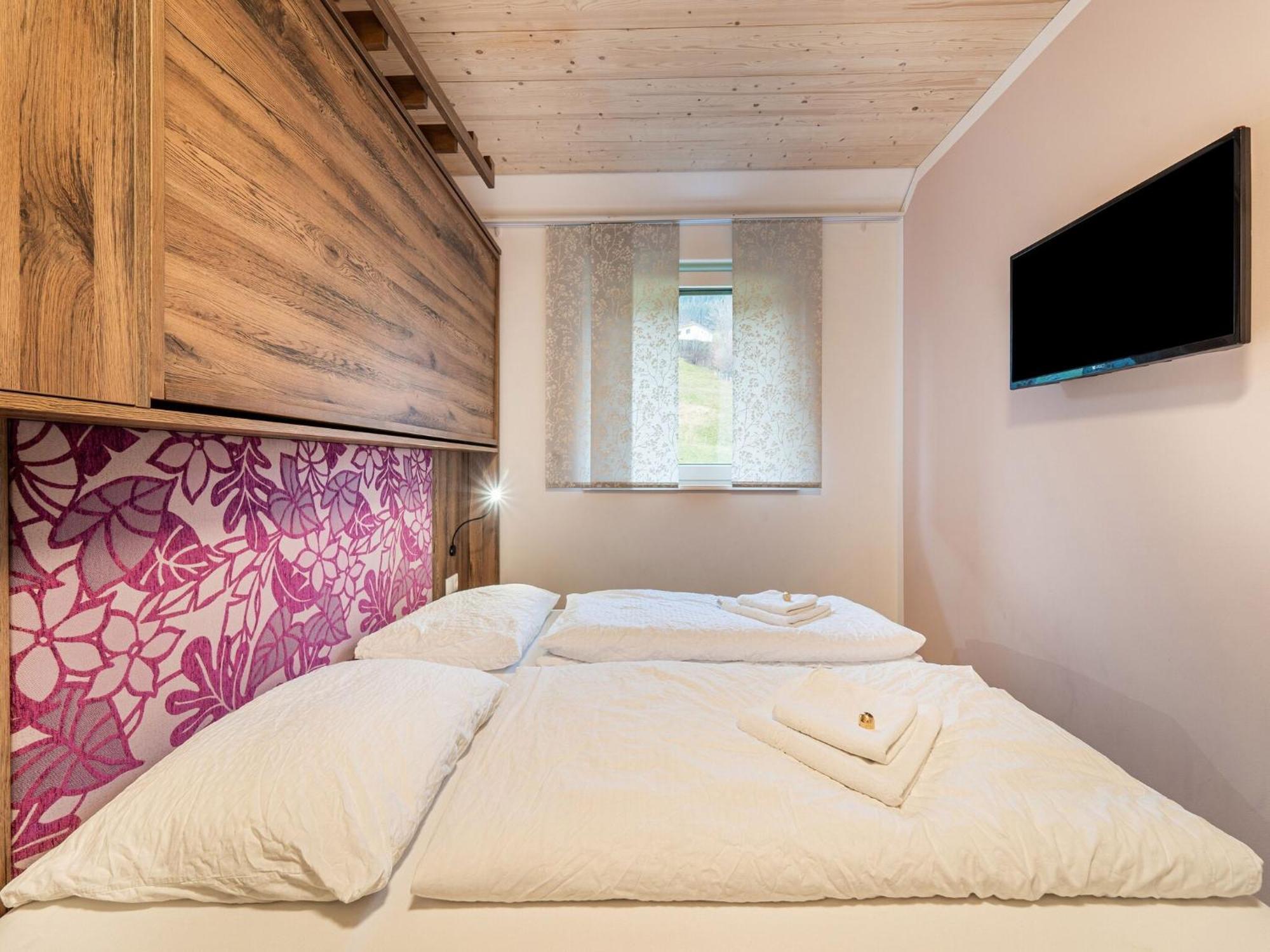 Large Apartment In Sankt Georgen With Balcony Furstau Bagian luar foto